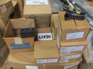 LOT TO INCLUDE: MISC. CABLES, CORDS, HOSES, TYCO CONNECTORS. LOADING & HANDLING FEE $15-4078
